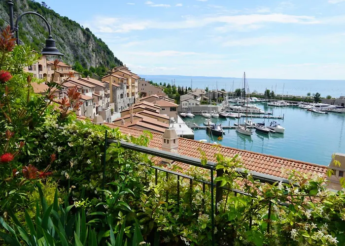 Portopiccolo Apartments With Garden And Beach Included