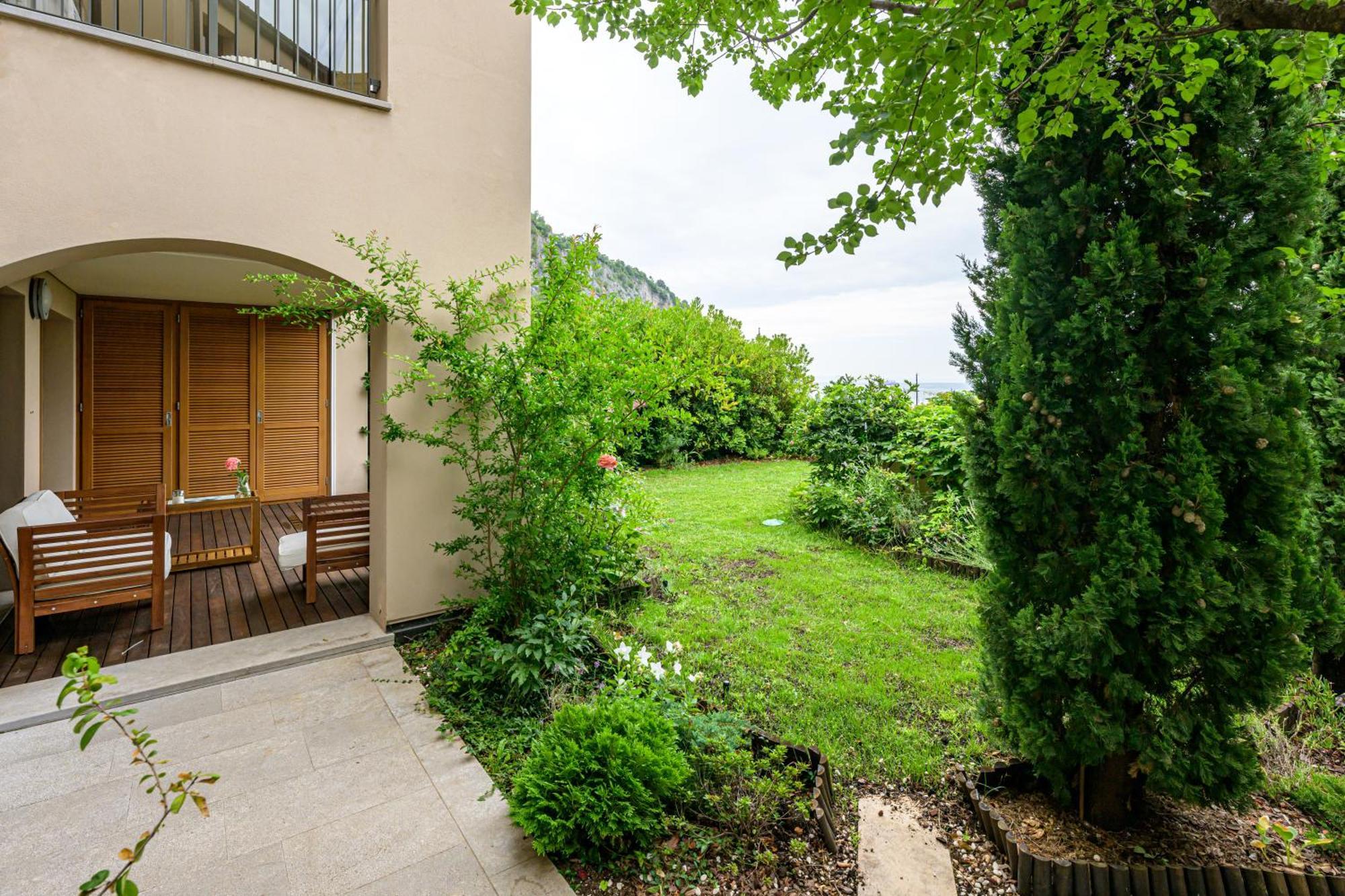 Apartment Portopiccolo With Garden And Included